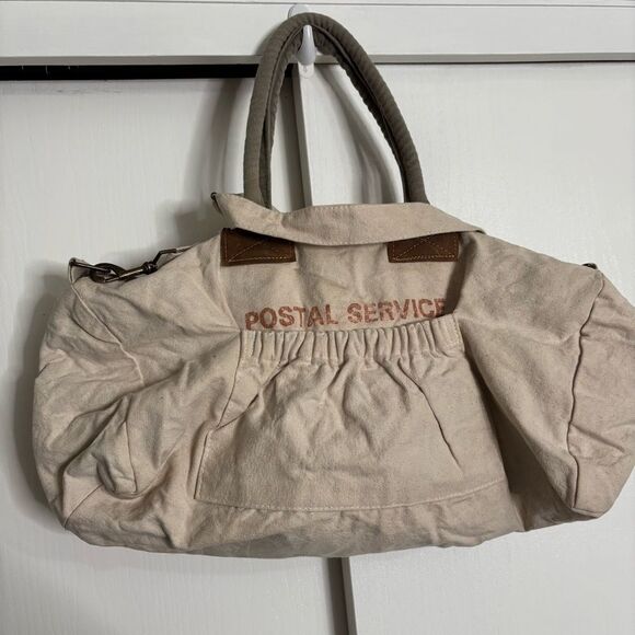 The Barrel Shack The Gibson Handmade Mail Satchel - Picture 1 of 10